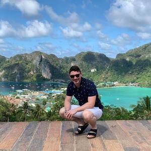 Meet your Posher, Jon